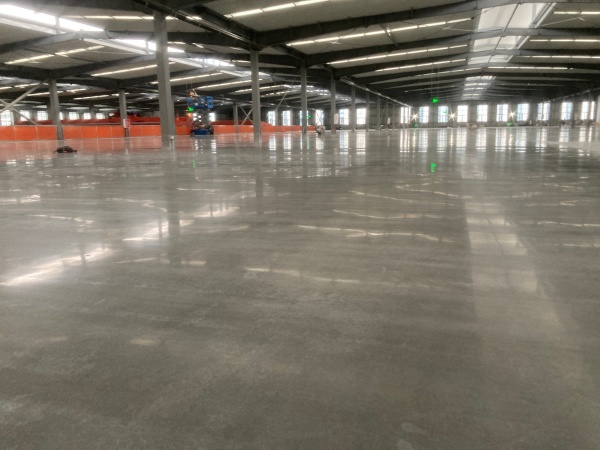 郫县金烨天成 固化剂地坪项目完工